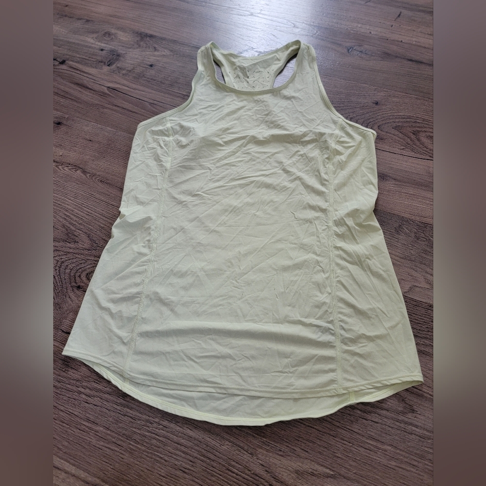 Zella Breezy Racerback Tank Size Medium